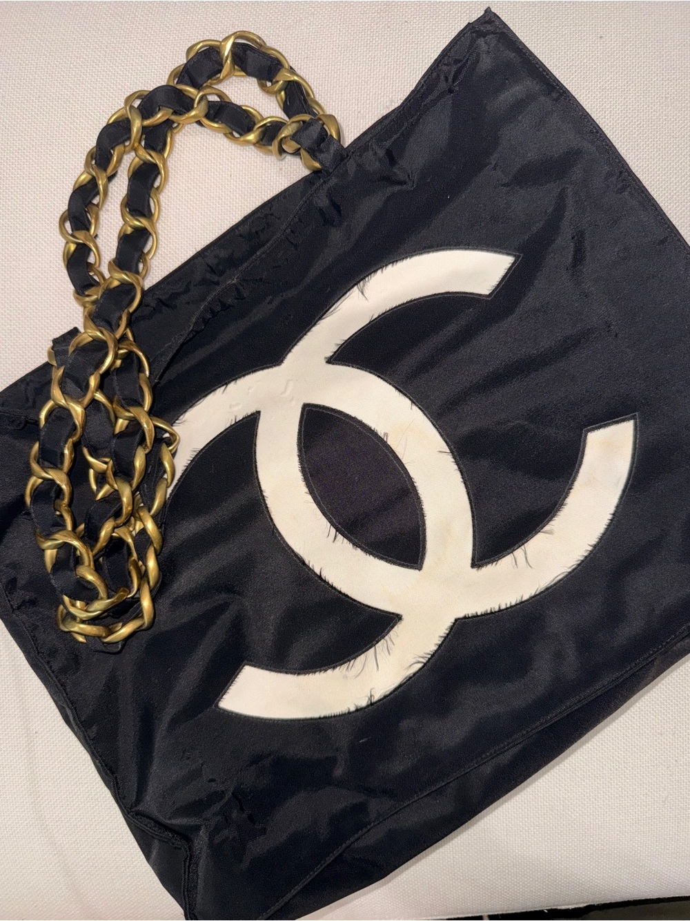 CHANEL CHAIN VINYL TOTE BAG